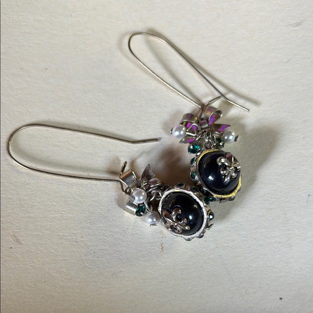 Elegant Silver and Black Dangle Earrings